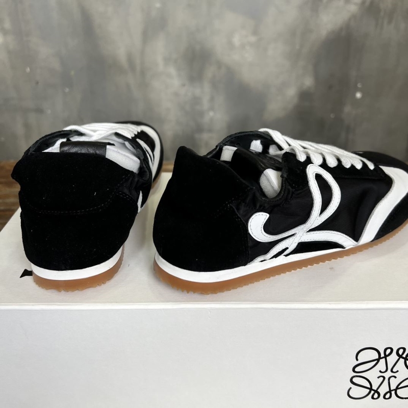 Loewe Sneakers